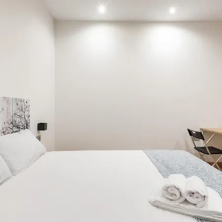1 Bedroom 1 Bathroom Furnished - Justicia - Modern - Mintystay Madrid Extérieur photo