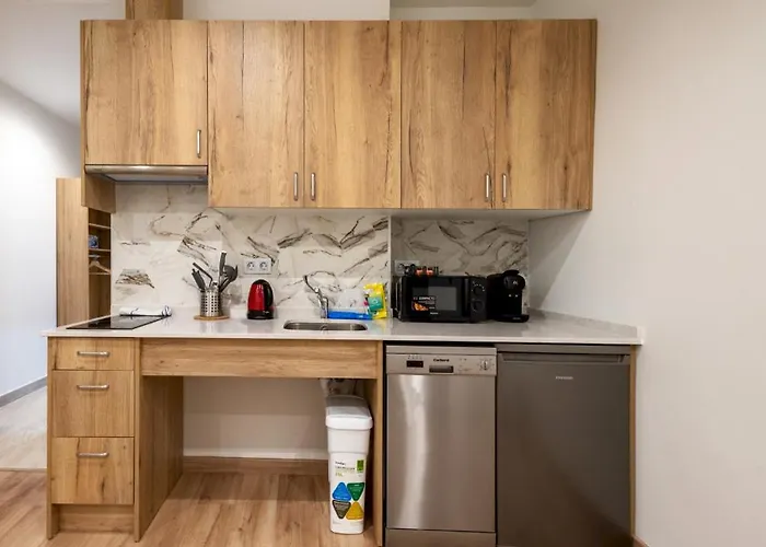1 Bedroom 1 Bathroom Furnished - Justicia - Modern - Mintystay